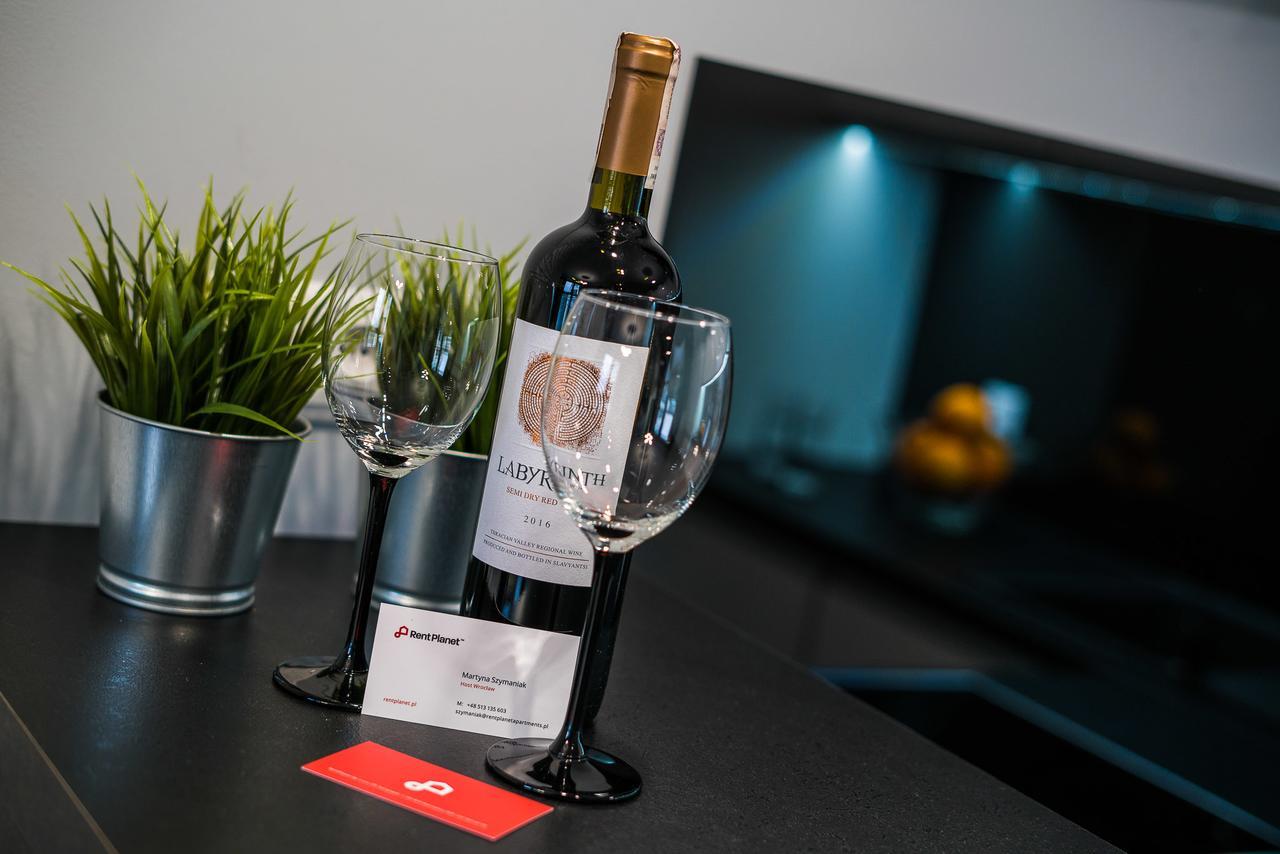 Apartment Rentplanet - Odra Tower Breslau